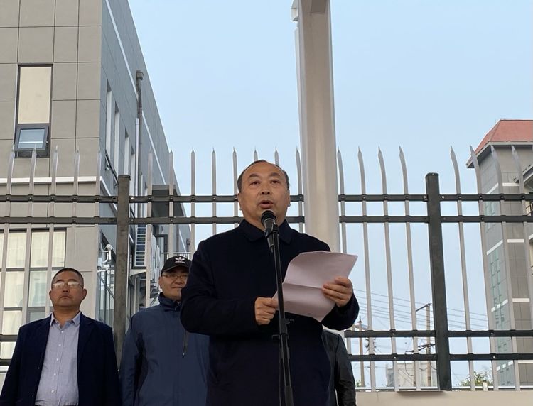泰安市泰山外国语学校高中部