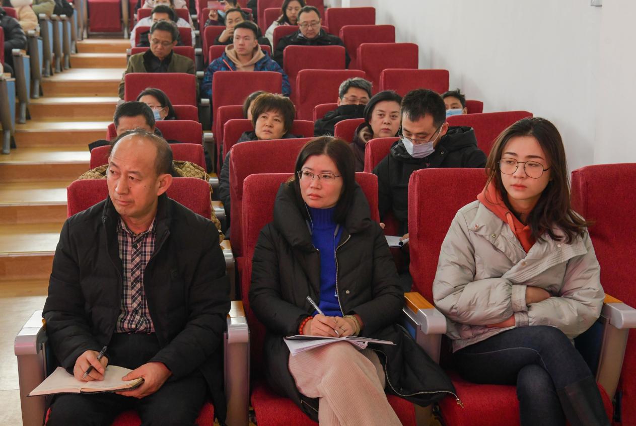 泰山外国语学校20212022学年第二学期全体教职工会议